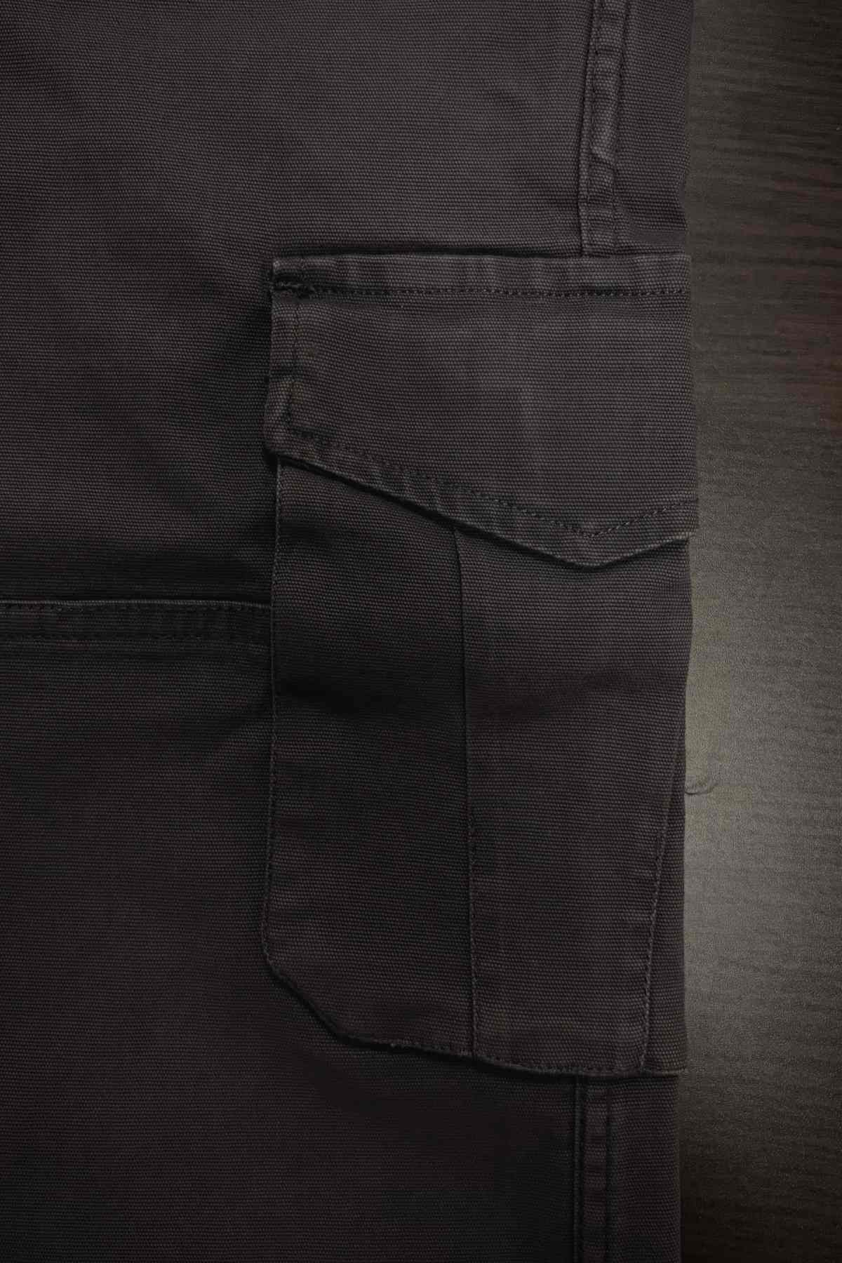 Dirt Grey